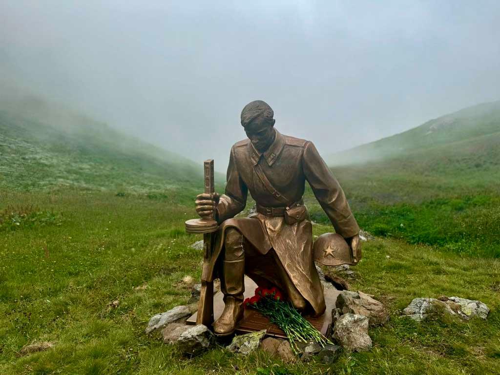 В горах Сочи открылся воинский мемориал