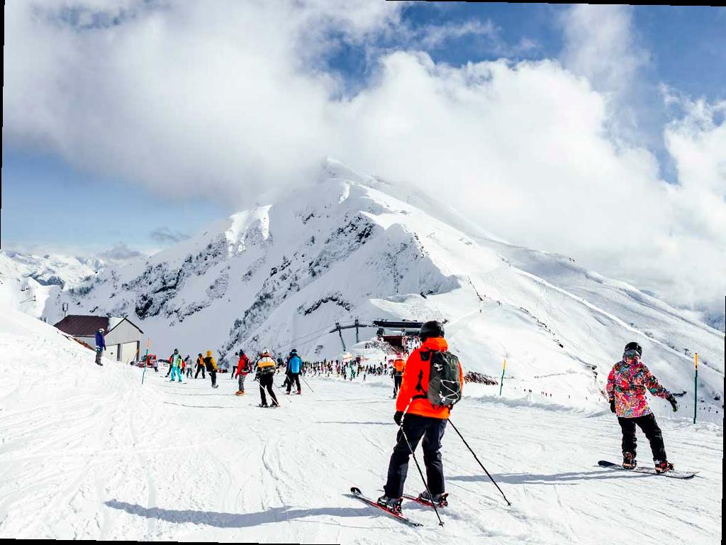 Аномальное тепло привело к изменениям в горнолыжном сезоне в Сочи