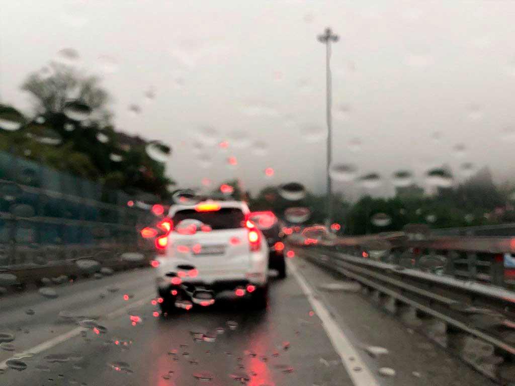 В Сочи ожидается гроза и легкий шторм