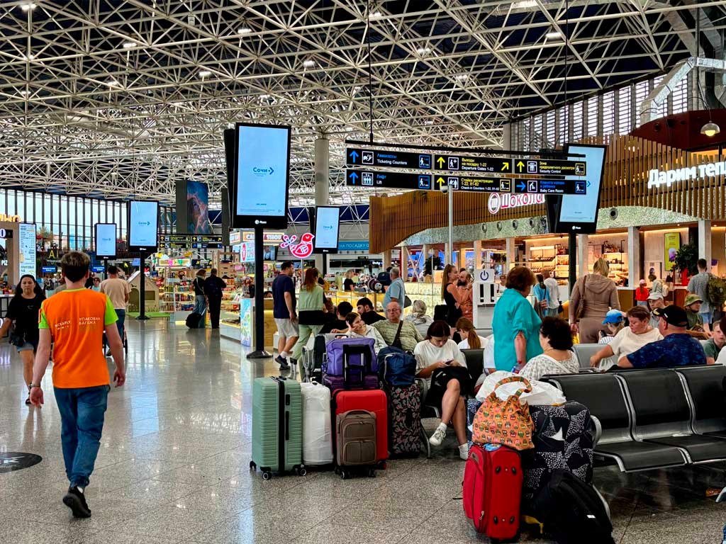 В аэропорту Сочи задержан вылет 14 рейсов