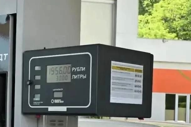 АЗС в Сочи работают в обычном режиме с ограничениями на отпуск топлива
