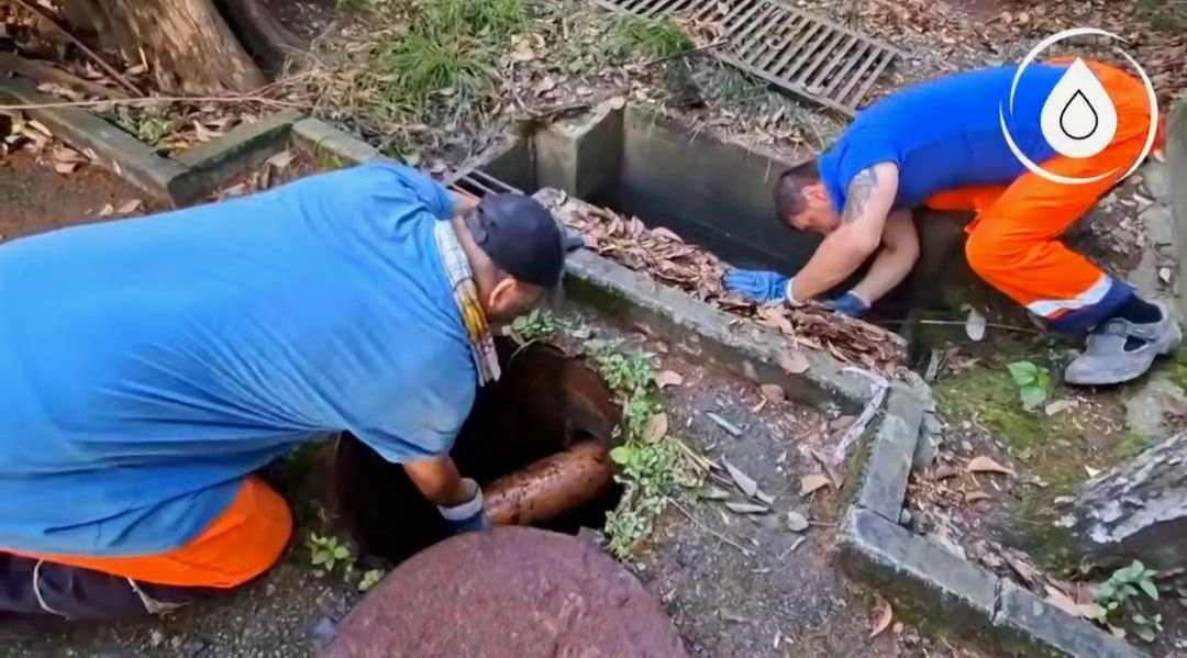 В Сочи «Водоканал» выявил и устранил незаконное подключение ливневой канализации к бытовой системе