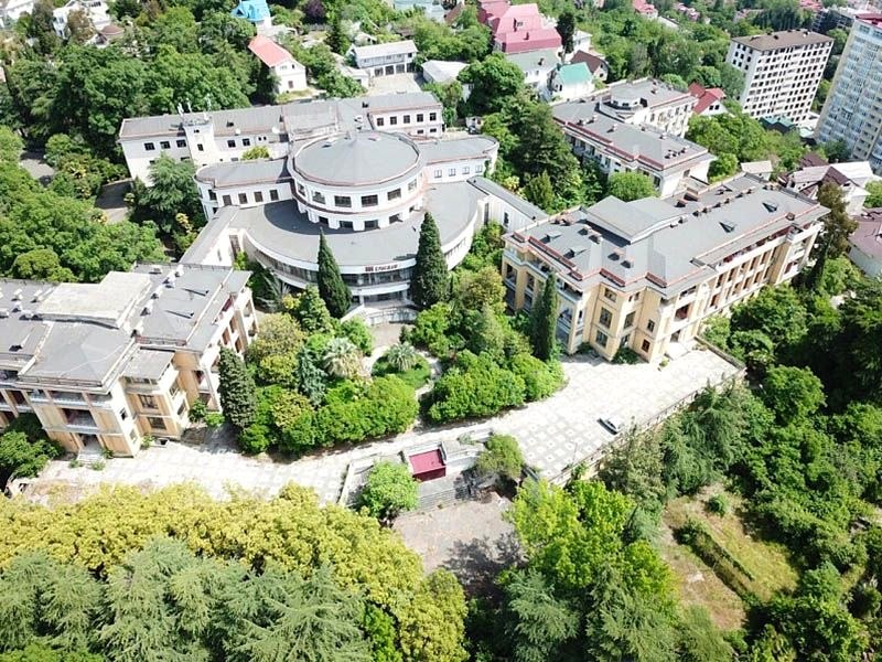 Права требования к застройщику курортного комплекса в Сочи выставили на торги за 6 миллиардов рублей
